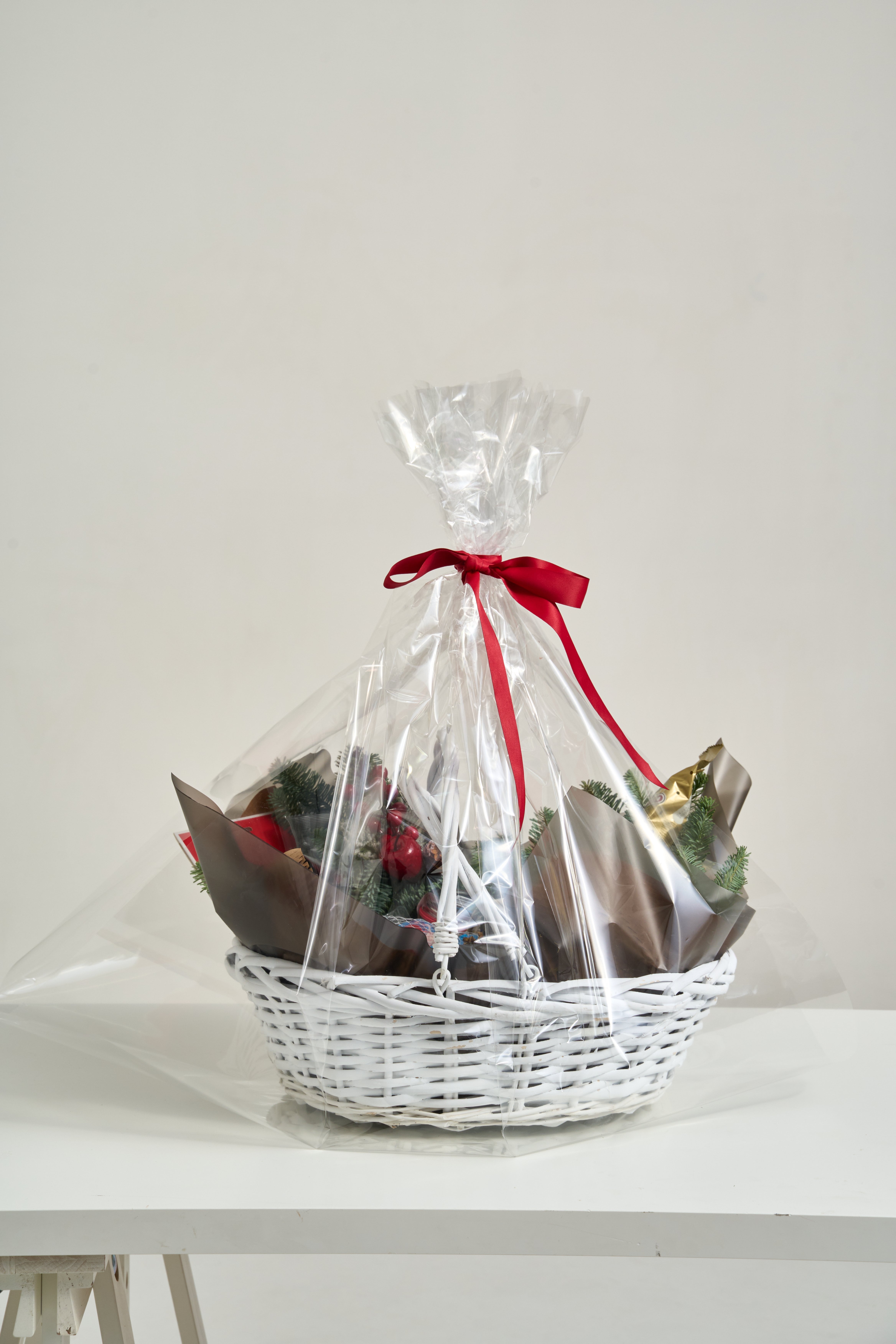 Подарочный набор в корзине