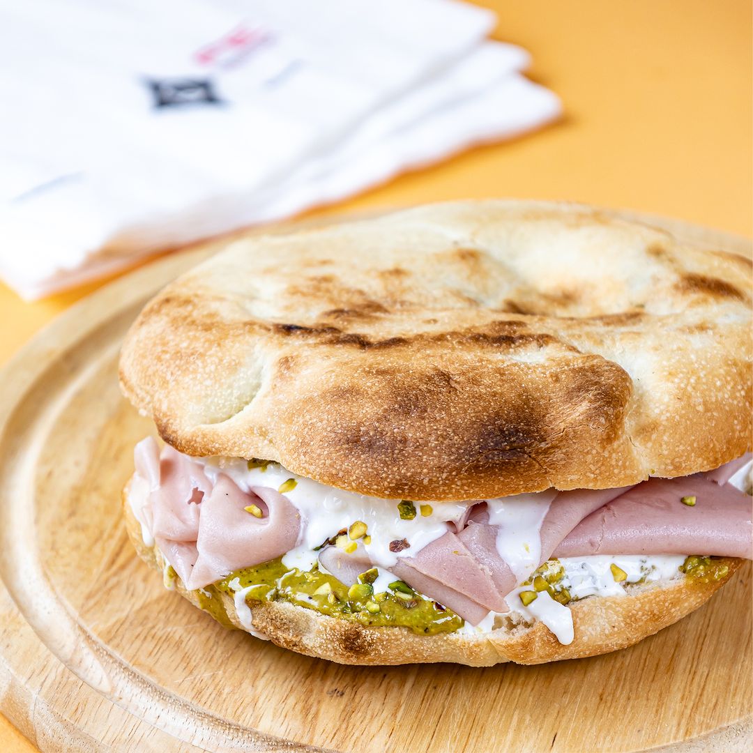 Мортаделла с перцем 500 грамм